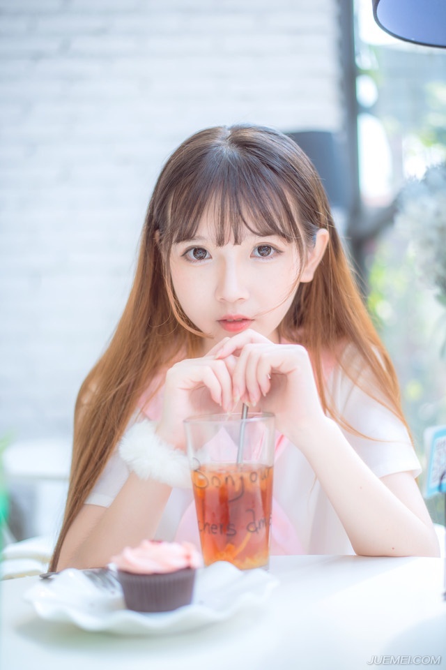 杀刘璋的声音越来越强烈，以张松为首的益州世家数次在刺史府前请命，最终还是将不想掺和此事的庞统给扯进来了。